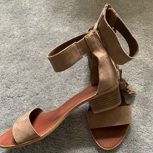 sandals with fringe zipper!!